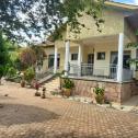 Kigali Modern house for rent in Kacyiru 